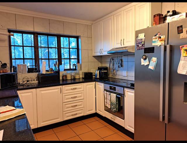 3 BEDROOM HOUSE FOR SALE IN FOREST HILLS